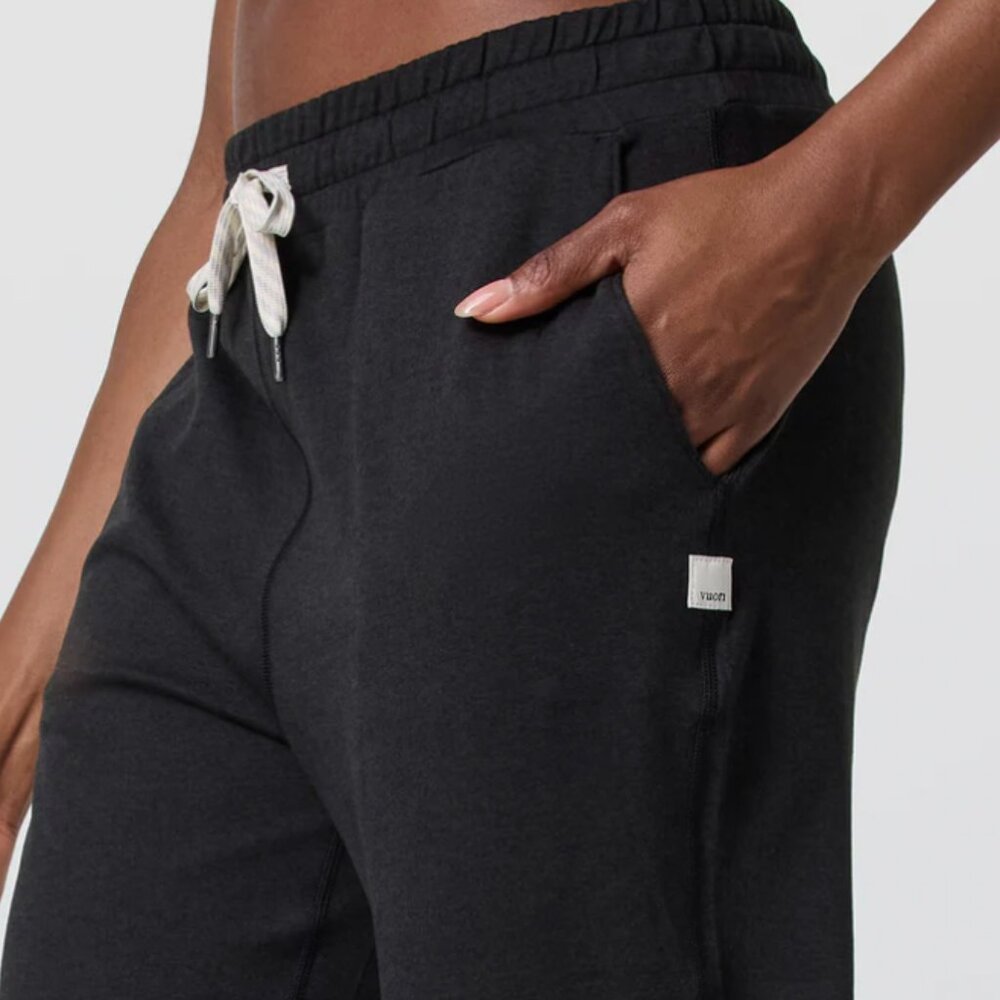 Vuori Performance Joggers | Dreamknit joggers in Black Heather, Size M